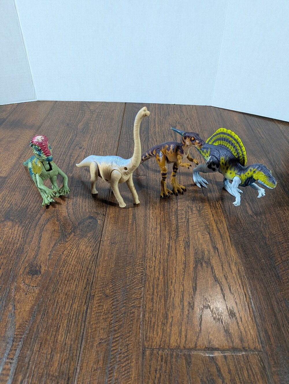 Jurassic Park Dinosaur Lot of 3 Figures, 1 unbranded dinosaur figure